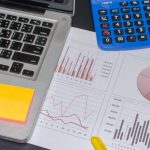 Gestão baseada em dados: como um ERP revela onde sua empresa está perdendo dinheiro